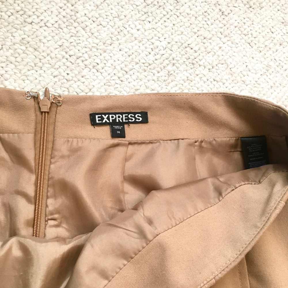 Express camel seamed skirt - Picture 2 of 3